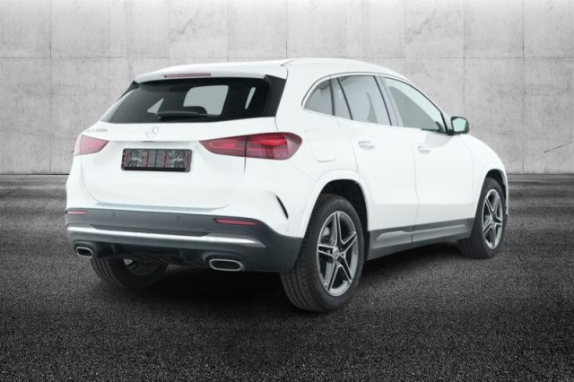 Mercedes-Benz GLA 250 e hybrid EQ AMG Line Advanced Plus - foto 2 di 8