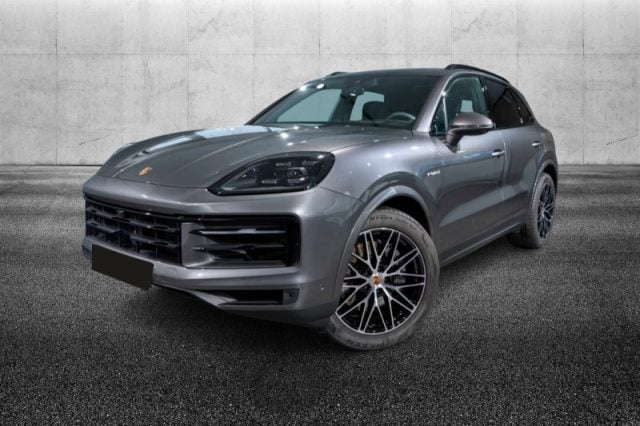 Porsche Cayenne 3.0 V6 E-Hybrid usato a PIEVE DI CENTO