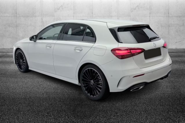Mercedes-Benz A 250 Automatic 4Matic AMG Line Premium - foto 3 di 4