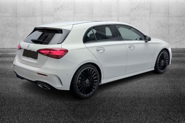 Mercedes-Benz A 250 Automatic 4Matic AMG Line Premium - foto 4 di 4