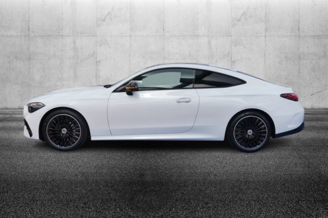 Mercedes-Benz CLE 300 4Matic Coupé AMG Line Premium - foto 3 di 4