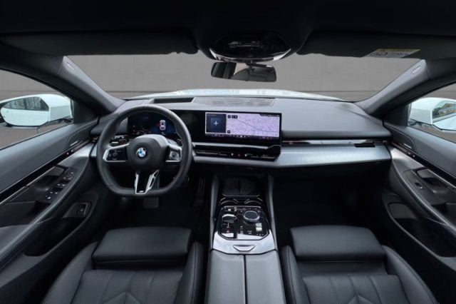 BMW 520 d 48V sDrive Touring Msport Pro - foto 4 di 4