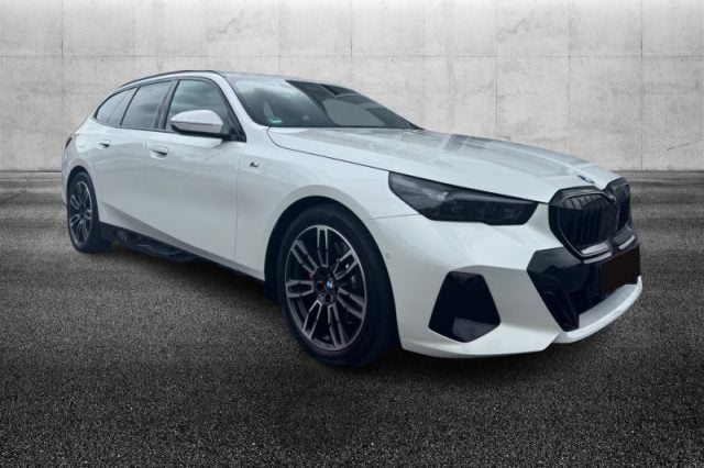 BMW 520 d 48V sDrive Touring Msport Pro semestrale a PIEVE DI CENTO