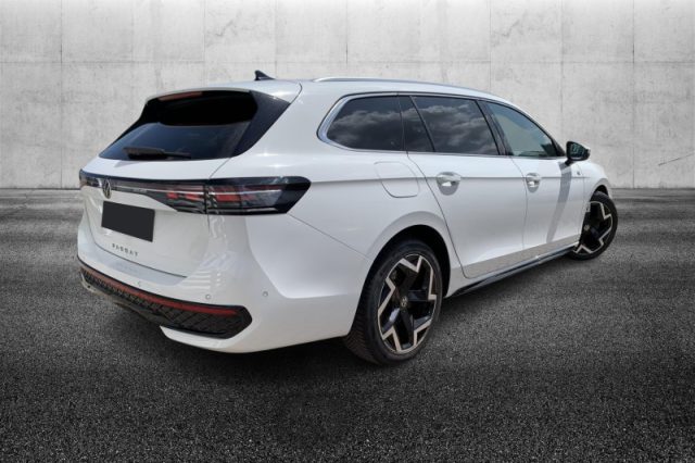 Volkswagen Passat 2.0 TDI 150 CV SCR DSG R-Line - foto 3 di 8