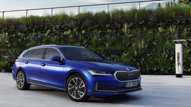 Skoda Superb 1.5 TSI PHEV DSG Wagon Selection - foto 1 di 4