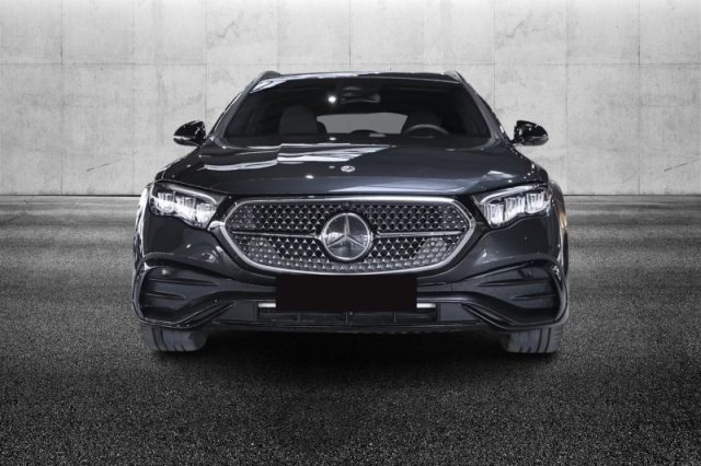 Mercedes-Benz E 300 de hybrid EQ S.W. AMG Line Advanced - foto 3 di 4