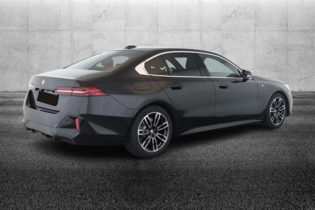 BMW 520 d 48V sDrive Msport - foto 2 di 4