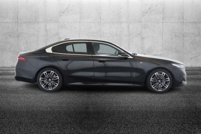 BMW 520 d 48V sDrive Msport - foto 3 di 4