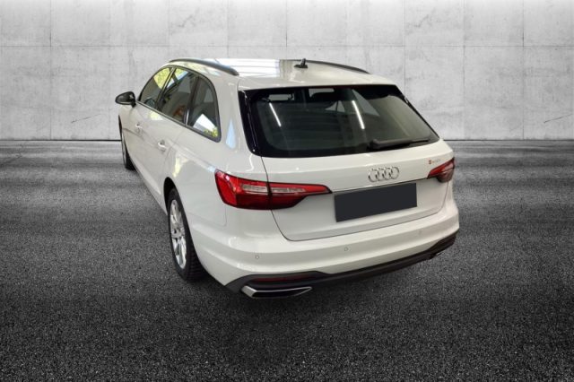 Audi A4 Avant 30 TDI/136 CV S tronic - foto 3 di 4