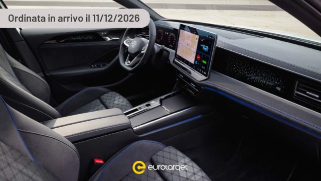 Volkswagen Passat 1.5 TSI eHybrid 272 CV DSG R-Line Plus nuovo a PIEVE DI CENTO
