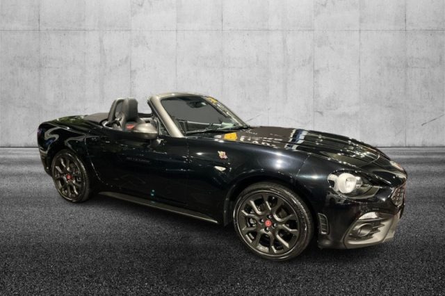 Abarth 124 Spider 1.4 Turbo MultiAir 170 CV - foto 2 di 4
