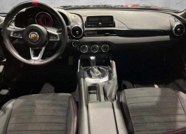 Abarth 124 Spider 1.4 Turbo MultiAir 170 CV - foto 3 di 4