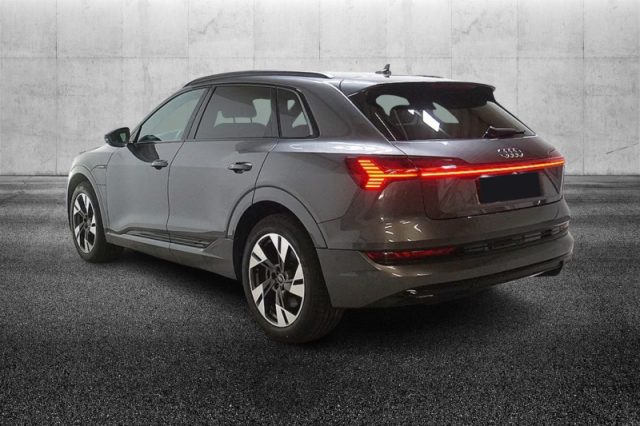 Audi e-tron 55 quattro S line edition - foto 4 di 4