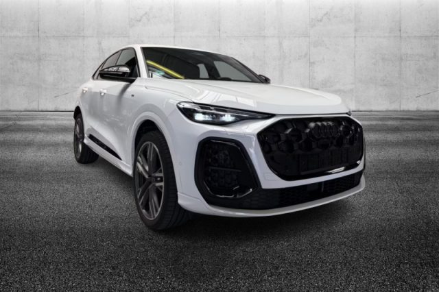 Audi Q5 SPB TDI 150 kW mHEV+ S tronic quattro S line edit, del 2025, 13.700 km, in vendita a Pieve Di Cento (BO)