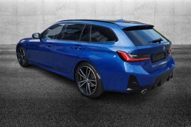 BMW 320 d 48V xDrive Touring Msport - foto 4 di 4