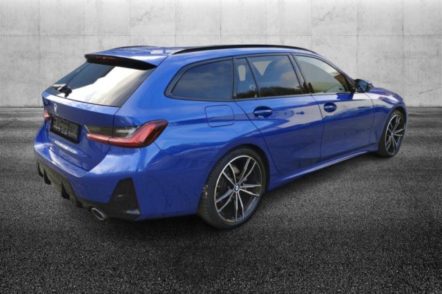 BMW 320 d 48V xDrive Touring Msport - foto 3 di 4