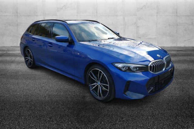 BMW 320 d 48V xDrive Touring Msport - foto 2 di 4