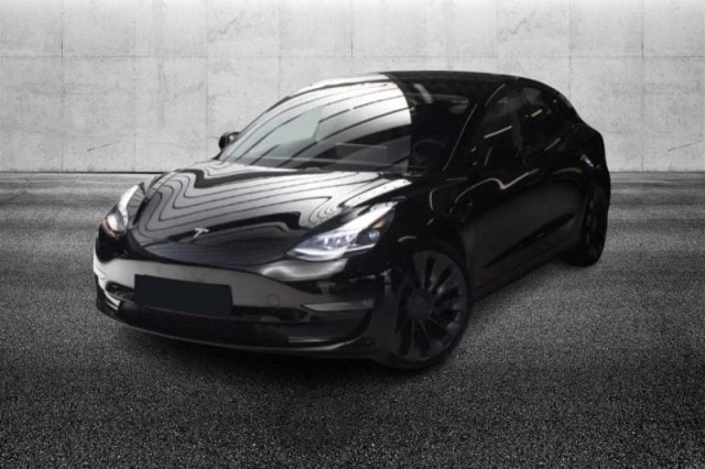 Tesla Model 3 Long Range AWD Performance, del 2021, 21.999 km, in vendita a Pieve Di Cento (BO)
