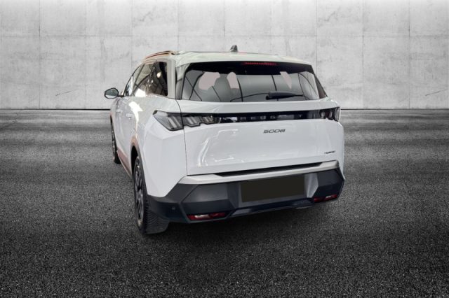 Peugeot 5008 Hybrid 145 e-DCS6 Allure - foto 3 di 8