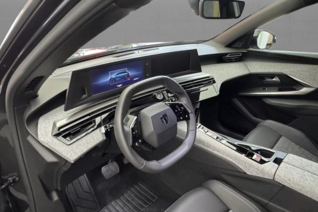 Peugeot 5008 Hybrid 145 e-DCS6 Allure - foto 3 di 8