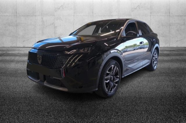 Peugeot 3008 Hybrid 145 e-DCS6 Allure semestrale a PIEVE DI CENTO