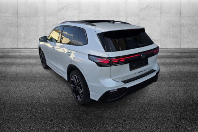 Volkswagen Tiguan 1.5 eTSI 150 CV ACT DSG R-Line - foto 2 di 4