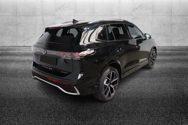 Volkswagen Tiguan 1.5 TSI eHybrid DSG R-Line - foto 4 di 4