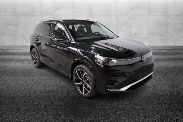 Volkswagen Tiguan 1.5 TSI eHybrid DSG R-Line semestrale a PIEVE DI CENTO