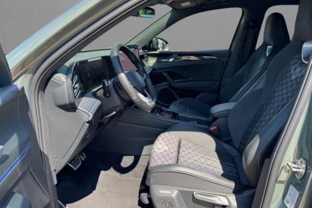 Volkswagen Tiguan 1.5 TSI eHybrid DSG R-Line - foto 4 di 4