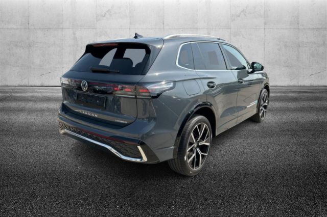 Volkswagen Tiguan 1.5 TSI eHybrid DSG R-Line - foto 2 di 4