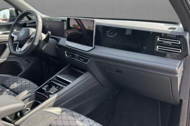 Volkswagen Tiguan 1.5 TSI eHybrid DSG R-Line - foto 4 di 4