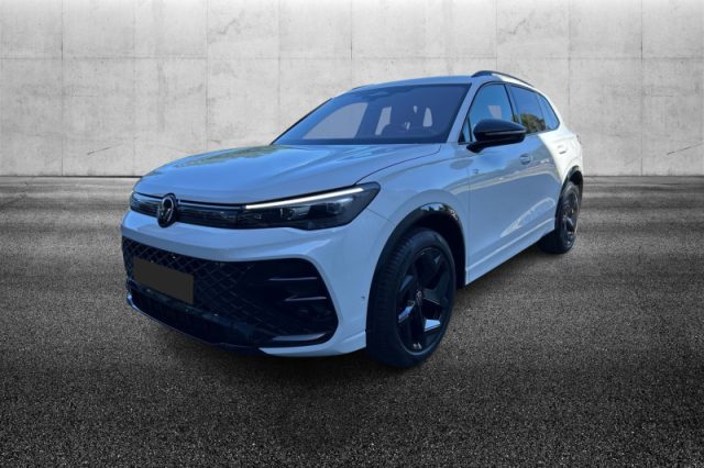 Volkswagen Tiguan 1.5 eTSI 150 CV ACT DSG R-Line usato a PIEVE DI CENTO