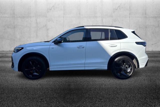 Volkswagen Tiguan 1.5 eTSI 150 CV ACT DSG R-Line - foto 3 di 4