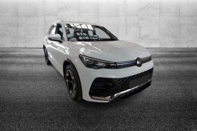 Volkswagen Tiguan 1.5 eTSI 150 CV ACT DSG R-Line usato a PIEVE DI CENTO