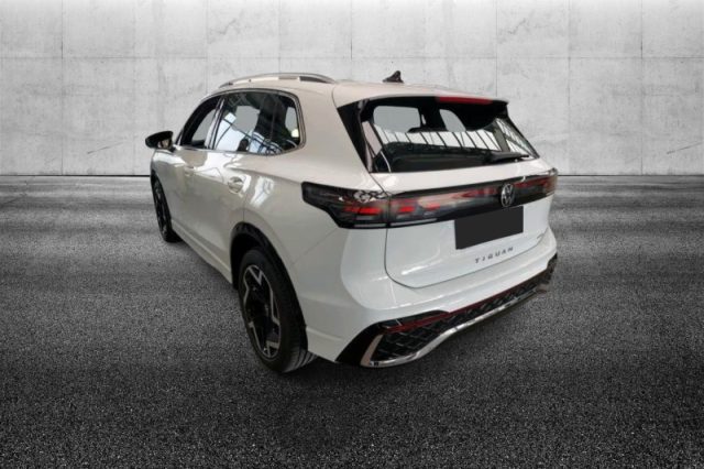 Volkswagen Tiguan 1.5 eTSI 150 CV ACT DSG R-Line - foto 2 di 4