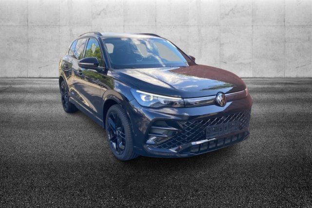 Volkswagen Tiguan 1.5 eTSI 150 CV ACT DSG R-Line usato a PIEVE DI CENTO