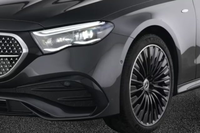 Mercedes-Benz E 400 e hybrid EQ 4Matic AMG Line Advanced Plus - foto 3 di 4