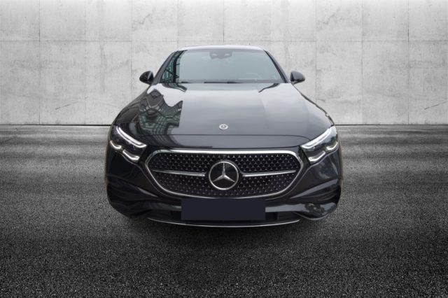 Mercedes-Benz E 450 d Mild hybrid 4Matic AMG Line Advanced Plus - foto 2 di 4