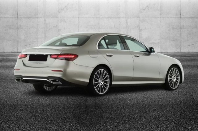 Mercedes-Benz E 220 d Auto Premium - foto 4 di 4