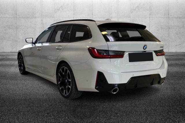 BMW 320 d 48V Touring Msport - foto 3 di 4