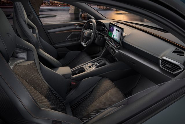 CUPRA Leon 1.5 e-Hybrid 272 CV DSG VZ Extreme - foto 1 di 4