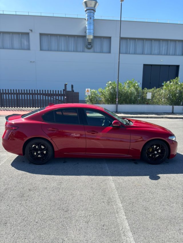 Alfa Romeo Giulia 2.2 Turbodiesel 160 CV Super - foto 3 di 8