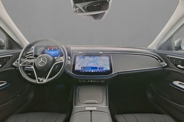Mercedes-Benz E 220 d Mild hybrid 4Matic Advanced - foto 3 di 4