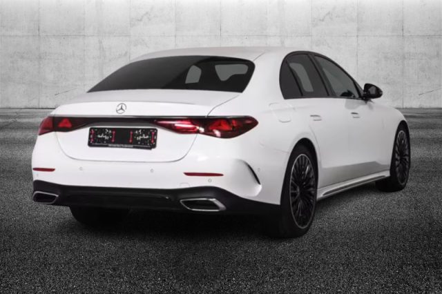Mercedes-Benz E 220 d Mild hybrid AMG Line Advanced - foto 2 di 4