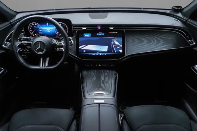 Mercedes-Benz E 220 d Mild hybrid AMG Line Advanced - foto 3 di 4