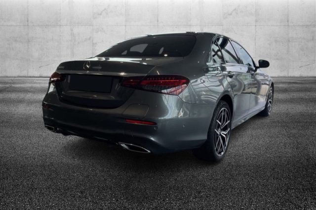 Mercedes-Benz E 300 de hybrid EQ AMG Line Advanced - foto 3 di 4