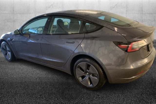 Tesla Model 3 Long Range RWD - foto 3 di 8