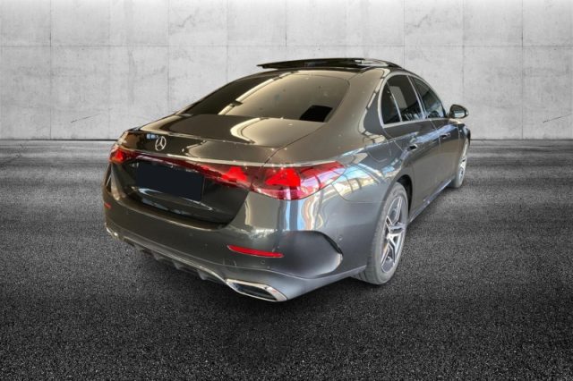 Mercedes-Benz E 300 de hybrid EQ AMG Line Advanced Plus - foto 3 di 4