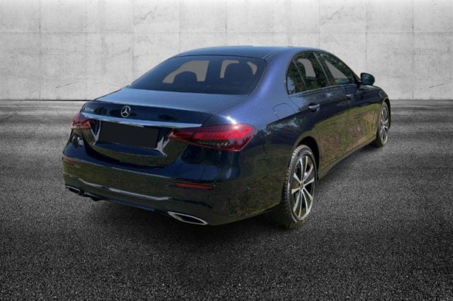 Mercedes-Benz E 300 de Auto Plug in hybrid Premium - foto 4 di 4