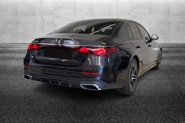 Mercedes-Benz E 220 d Mild hybrid AMG Line Advanced - foto 4 di 4